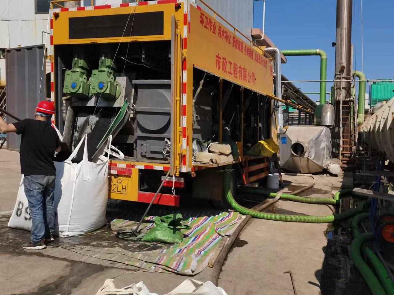 札达淤泥压干处理